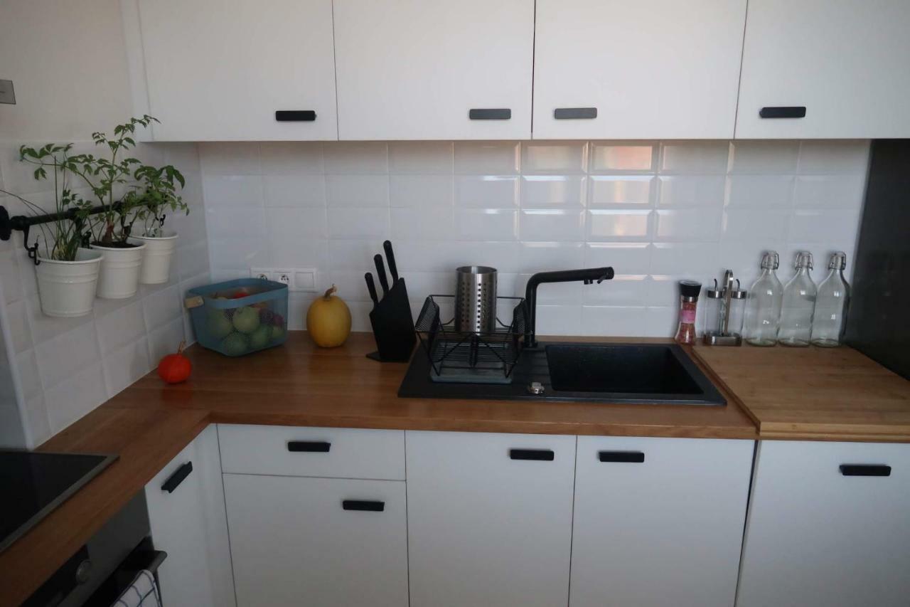 Hniezdo V Raji 1 - Luxurious Apartment 3 Min Walk To City Center Spišská Nová Ves Exterior foto